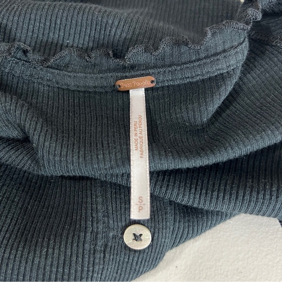 Free People Louie Louie Tee, Cropped Button up, Lettuce Hem, Black, Size S - Picture 5 of 7